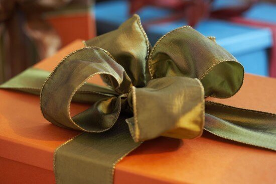 GiftBoxWithBow
