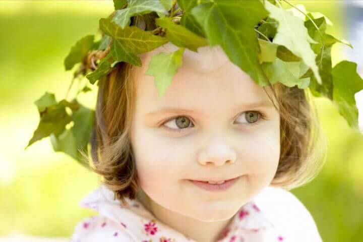 Paper Plate Crown